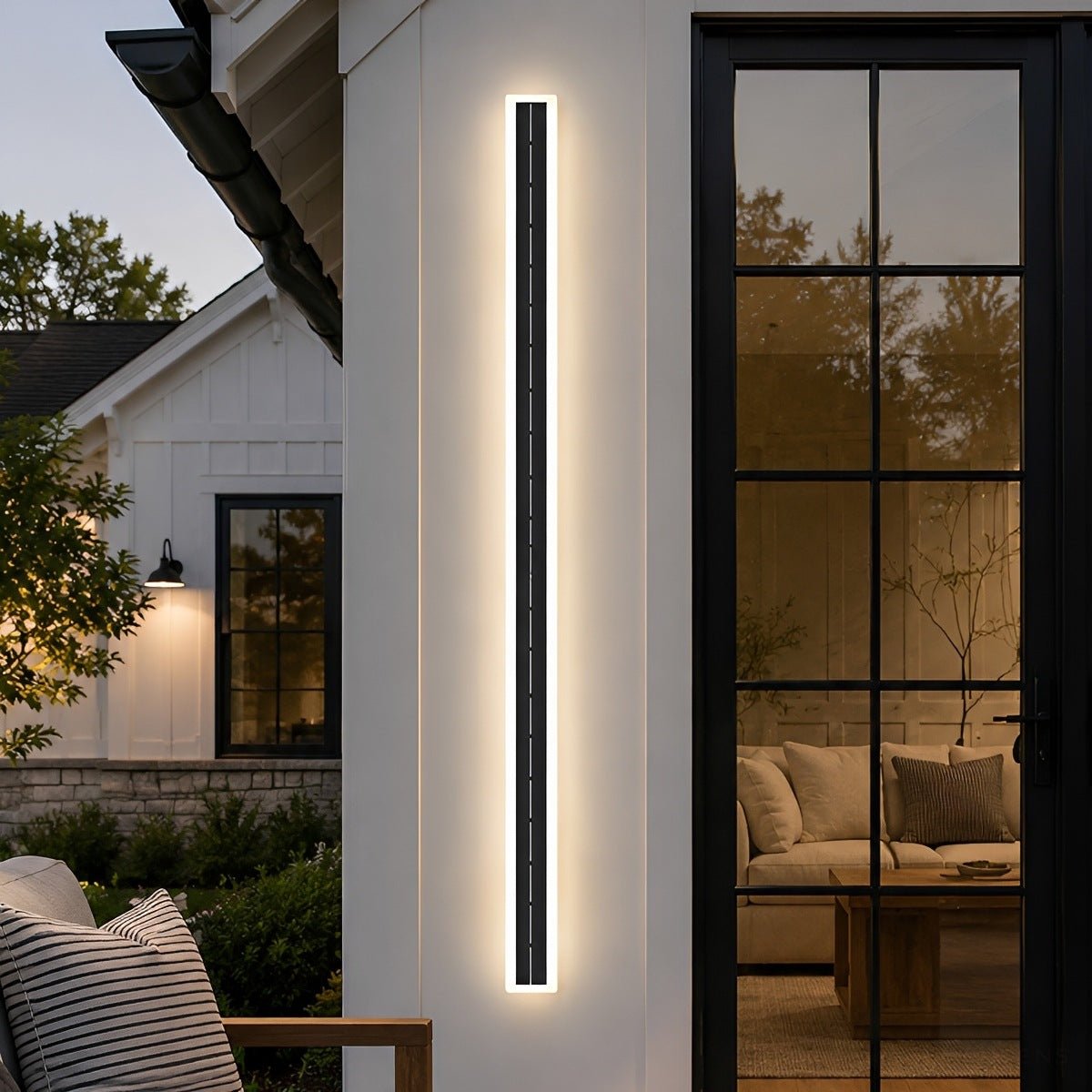 Modern Solar Waterproof Linear LED Outdoor Wall Light - Pulens
