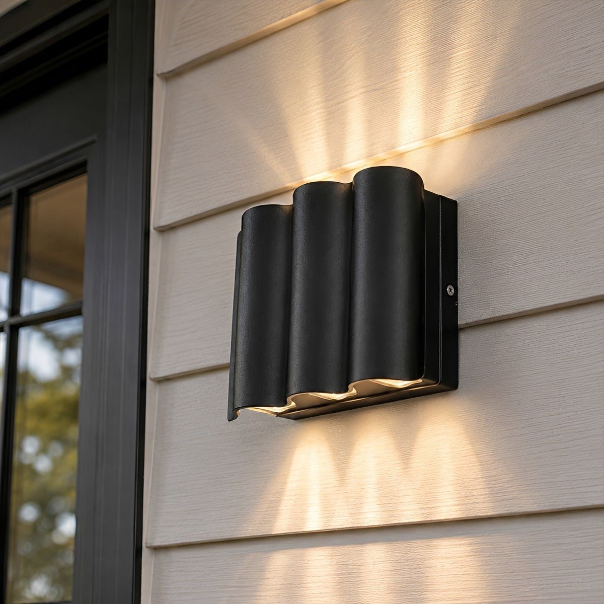 Waterproof Modern Vertical-Beam Up & Down Outdoor Wall Light - Pulens