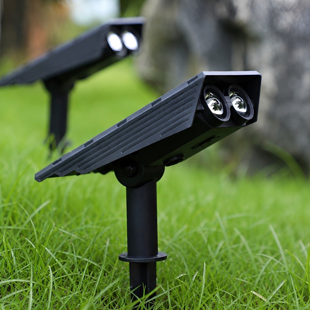 Waterproof Circular Beam LED Solar Spot Light Landscape Lighting - Pulens