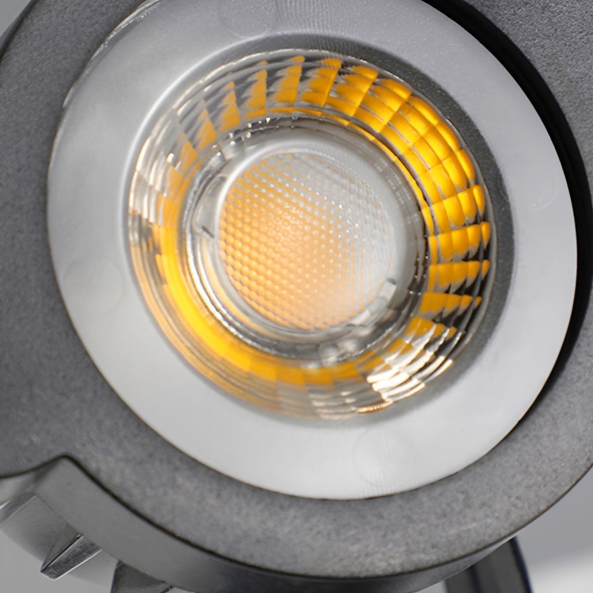 Waterproof Solar Spotlights Outdoor LED Landscape Lights - Pulens