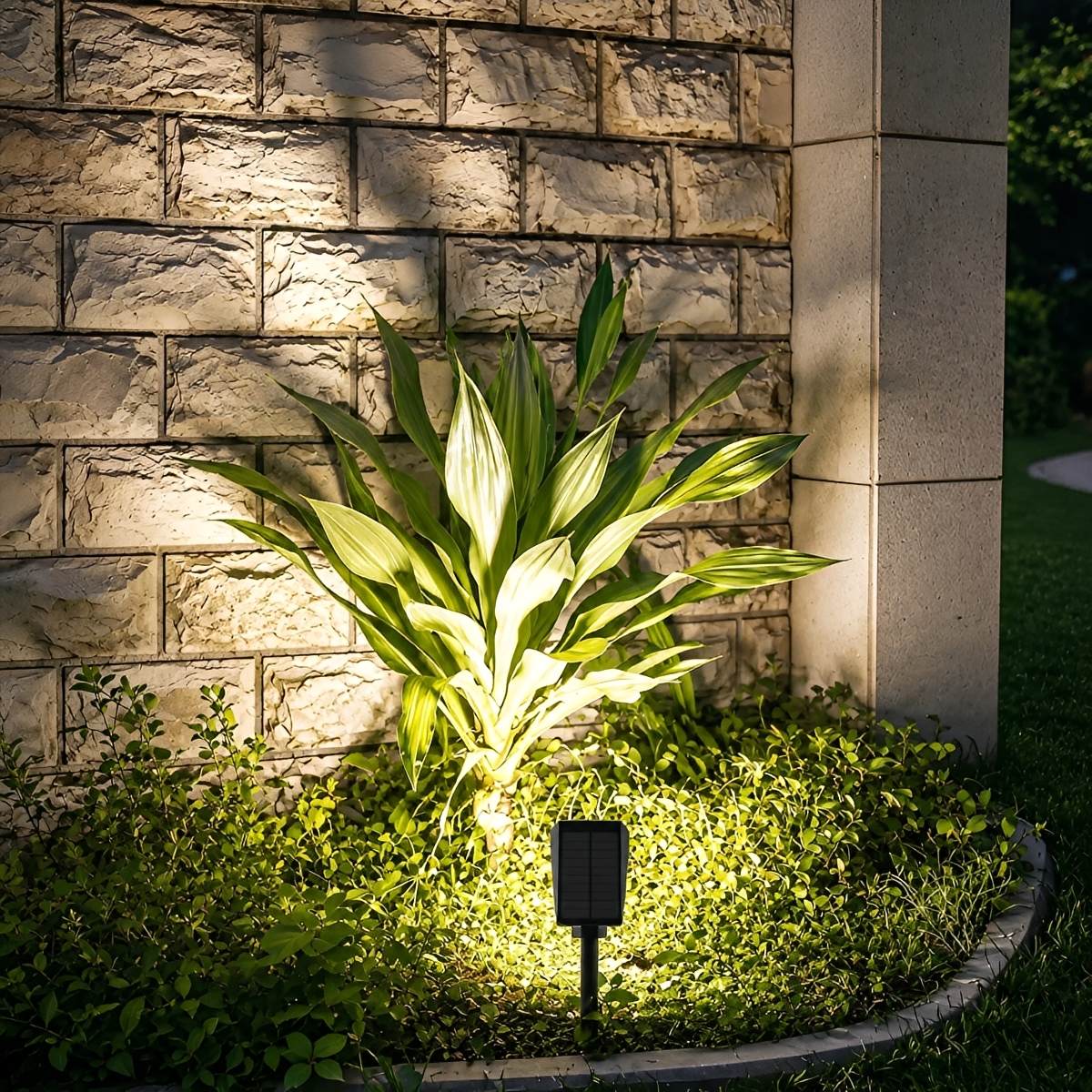 Waterproof Modern Solar LED Tree Spotlight Landscape Lighting - Pulens