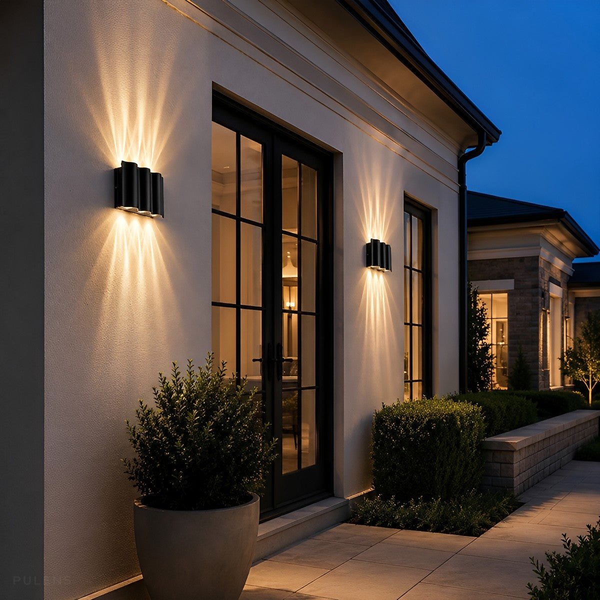 Waterproof Modern Vertical-Beam Up & Down Outdoor Wall Light - Pulens