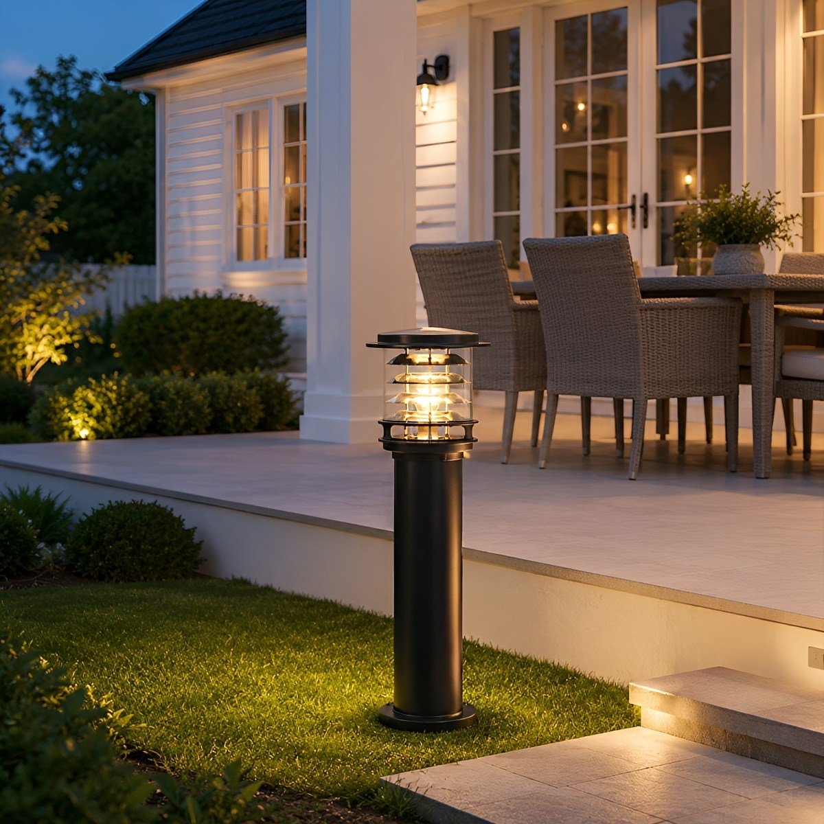 Waterproof Pagoda LED Outdoor Bollard Path Light - Pulens