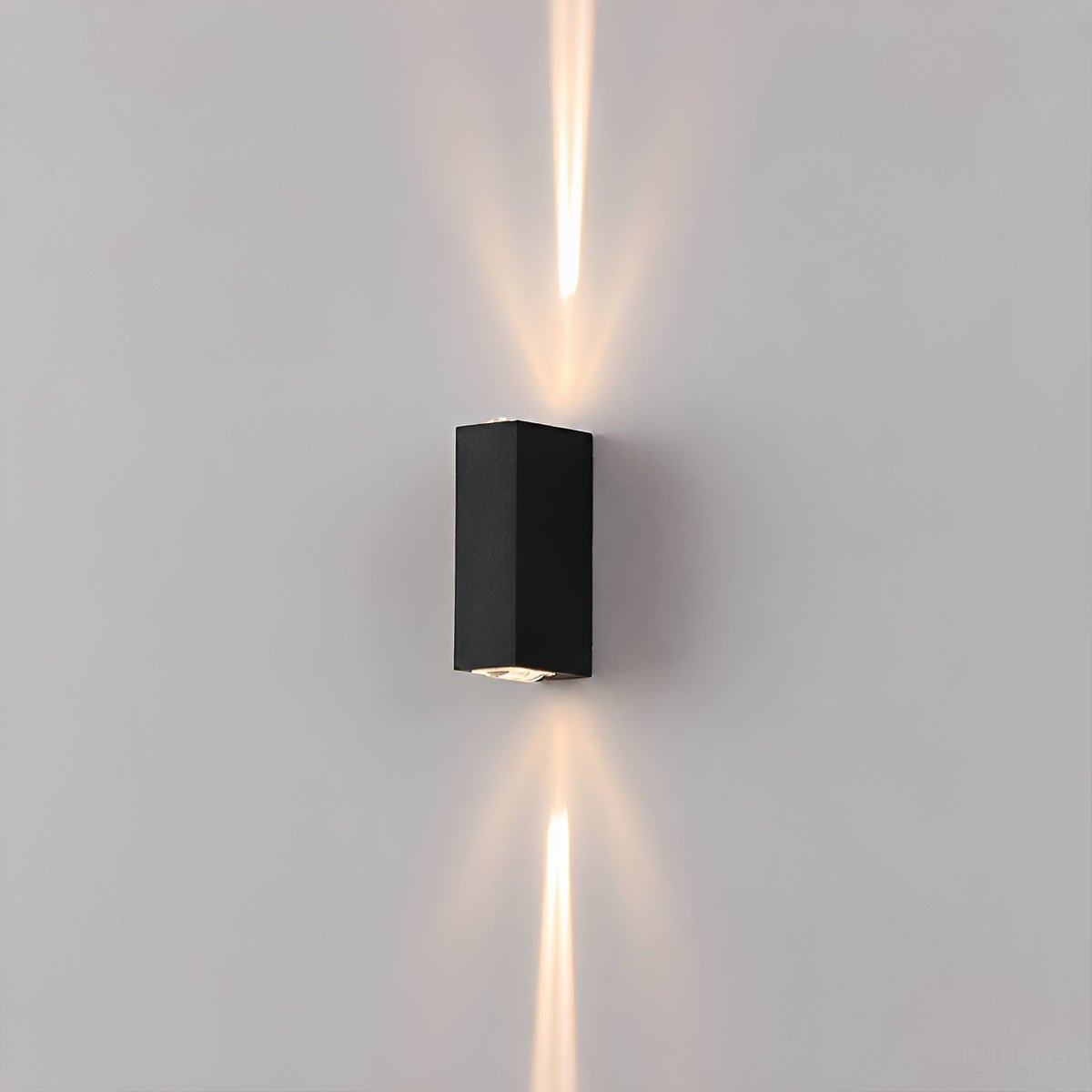 Waterproof Modern Up Down LED Outdoor Wall Light - Pulens