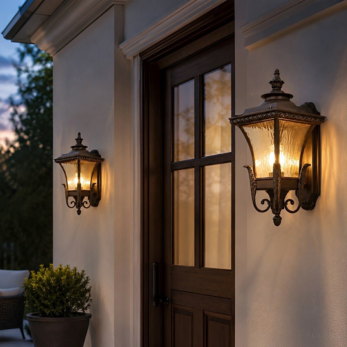 Dimmable Victorian Coach Outdoor Wall Light - Pulens