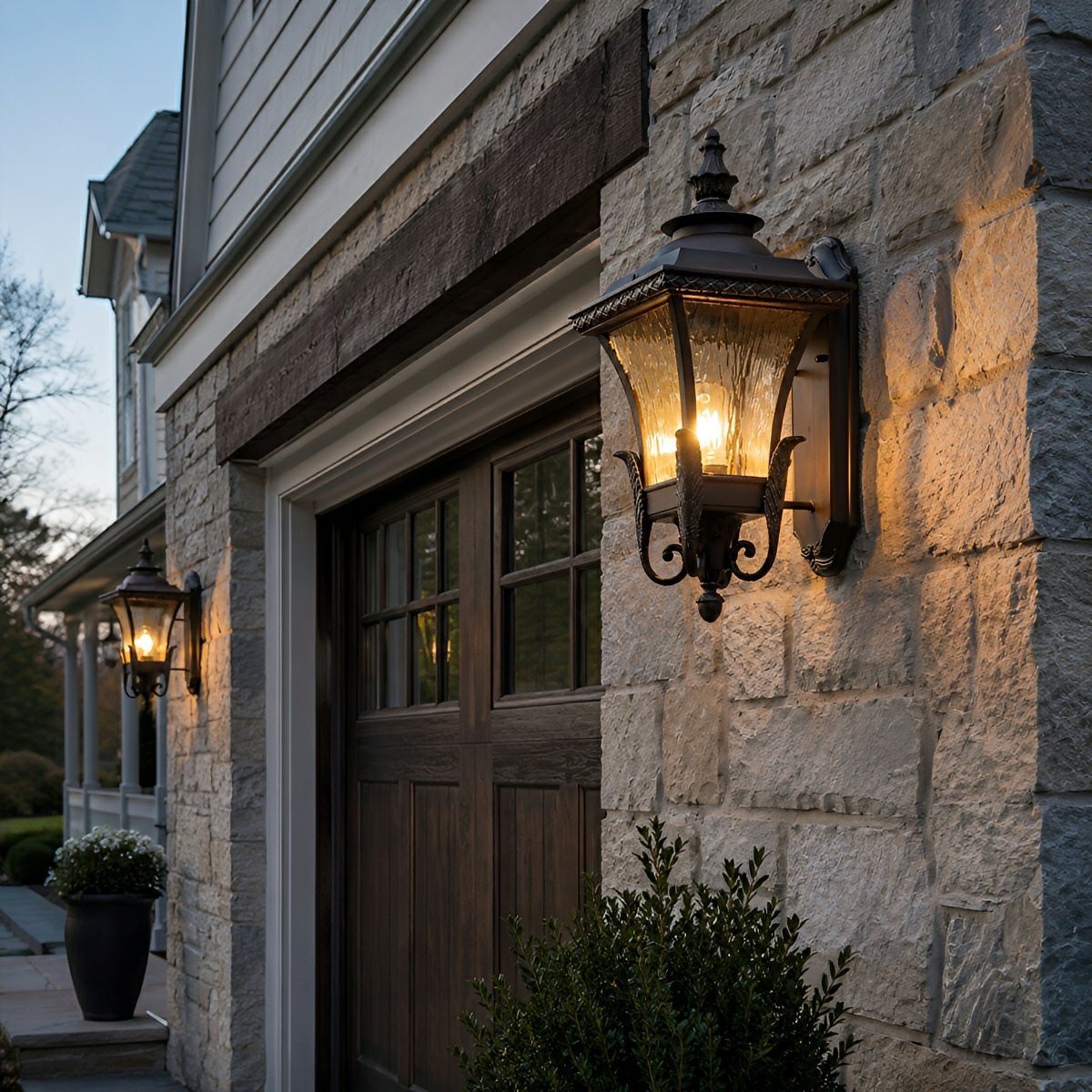 Dimmable Victorian Coach Outdoor Wall Light - Pulens