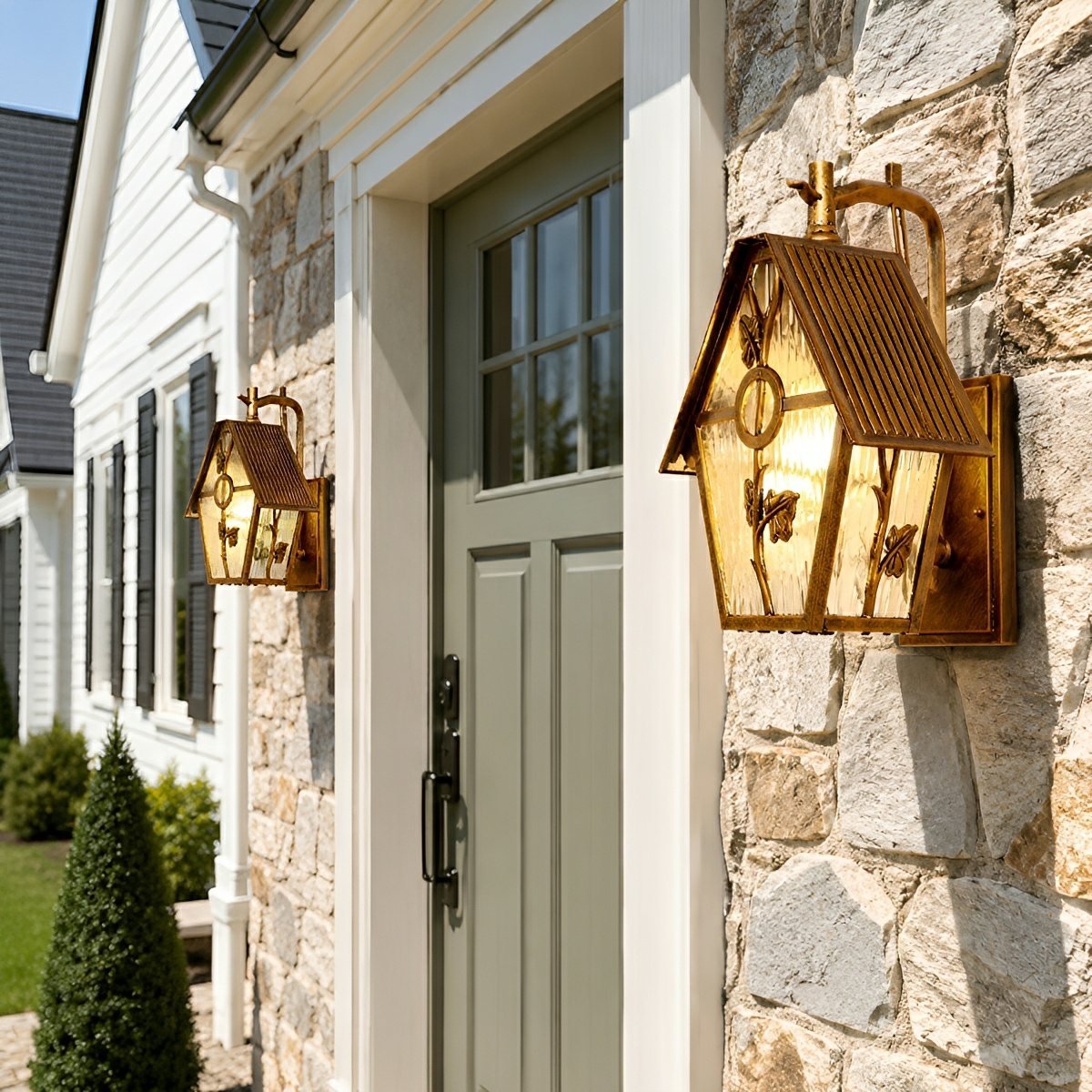 Dimmable Cottage Lantern Outdoor Wall Light - Pulens