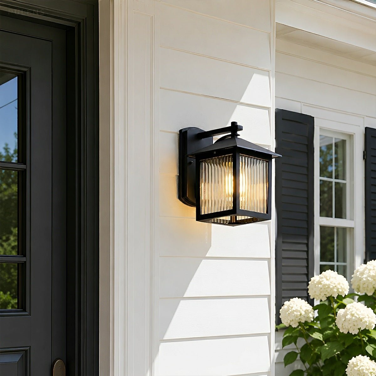 Dimmable Farmhouse Outdoor Wall Light - Pulens