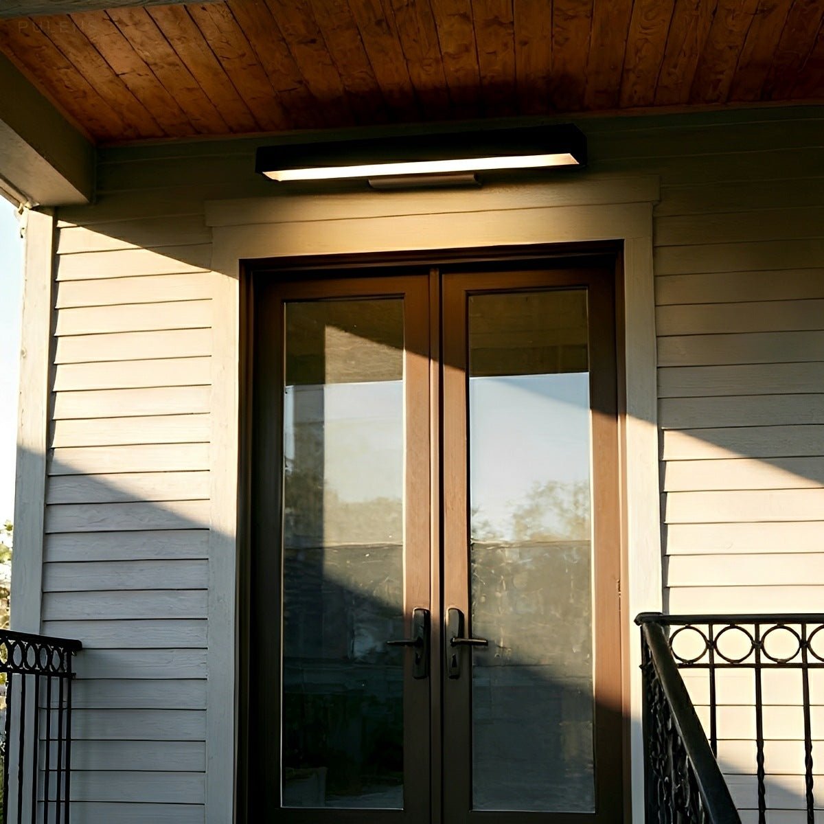 Dimmable Modern Sleek Linear Outdoor Wall Light - Pulens